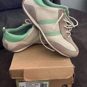 Timberland Women Lace up sneakers